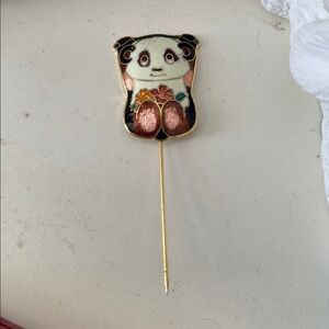 🐸 Cloisenne Playful Panda Hanging from Bamboo Branch Stickpin